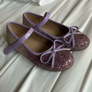 Otter mono glitter shoes. Size 1